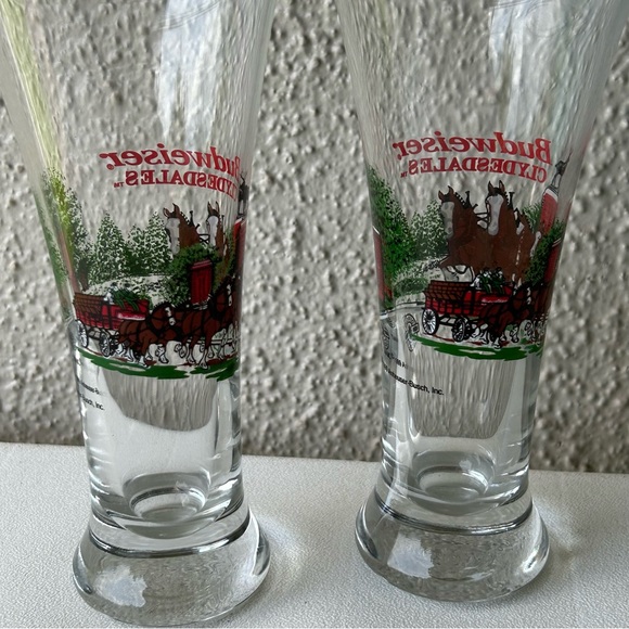 Budweiser Clydesdale Pilsner Beer Glasses 1999 Lot of 2 Winter Holiday like new - Picture 2 of 11